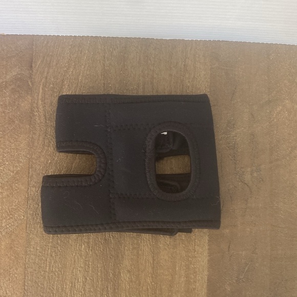 Cho-Pat Knee‎ Support - Picture 4 of 7